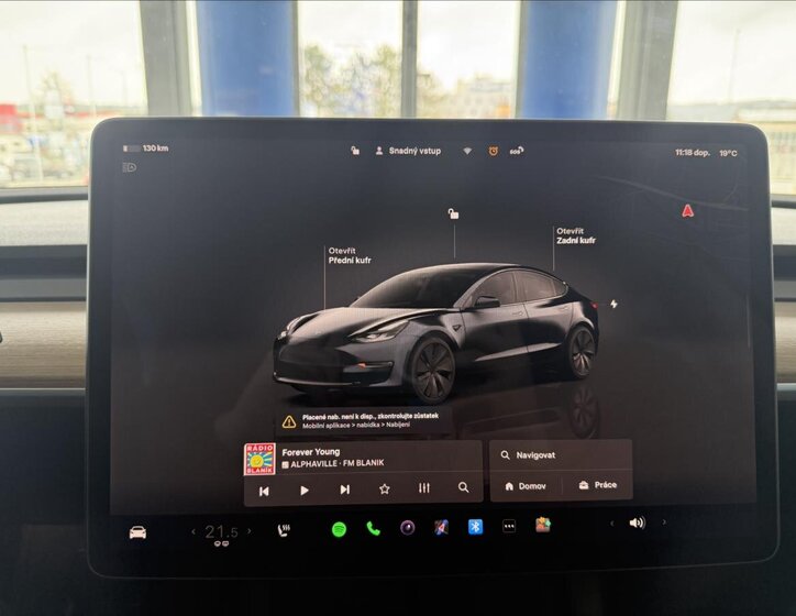 Tesla Model 3 Sedan / Limuzína 0,0 366 kw