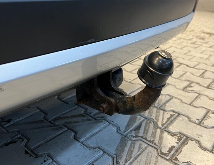 Mitsubishi Outlander SUV 2,3 l 110 kw