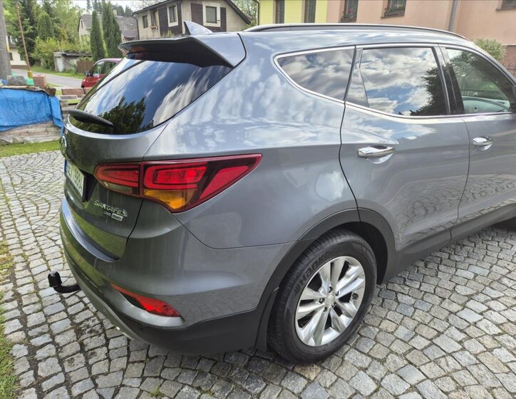 Hyundai Santa Fe SUV 2,2 l 147 kw