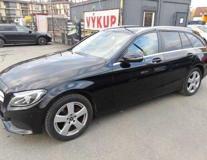 Mercedes-Benz Třídy C Kombi 1,6 l 115 kw