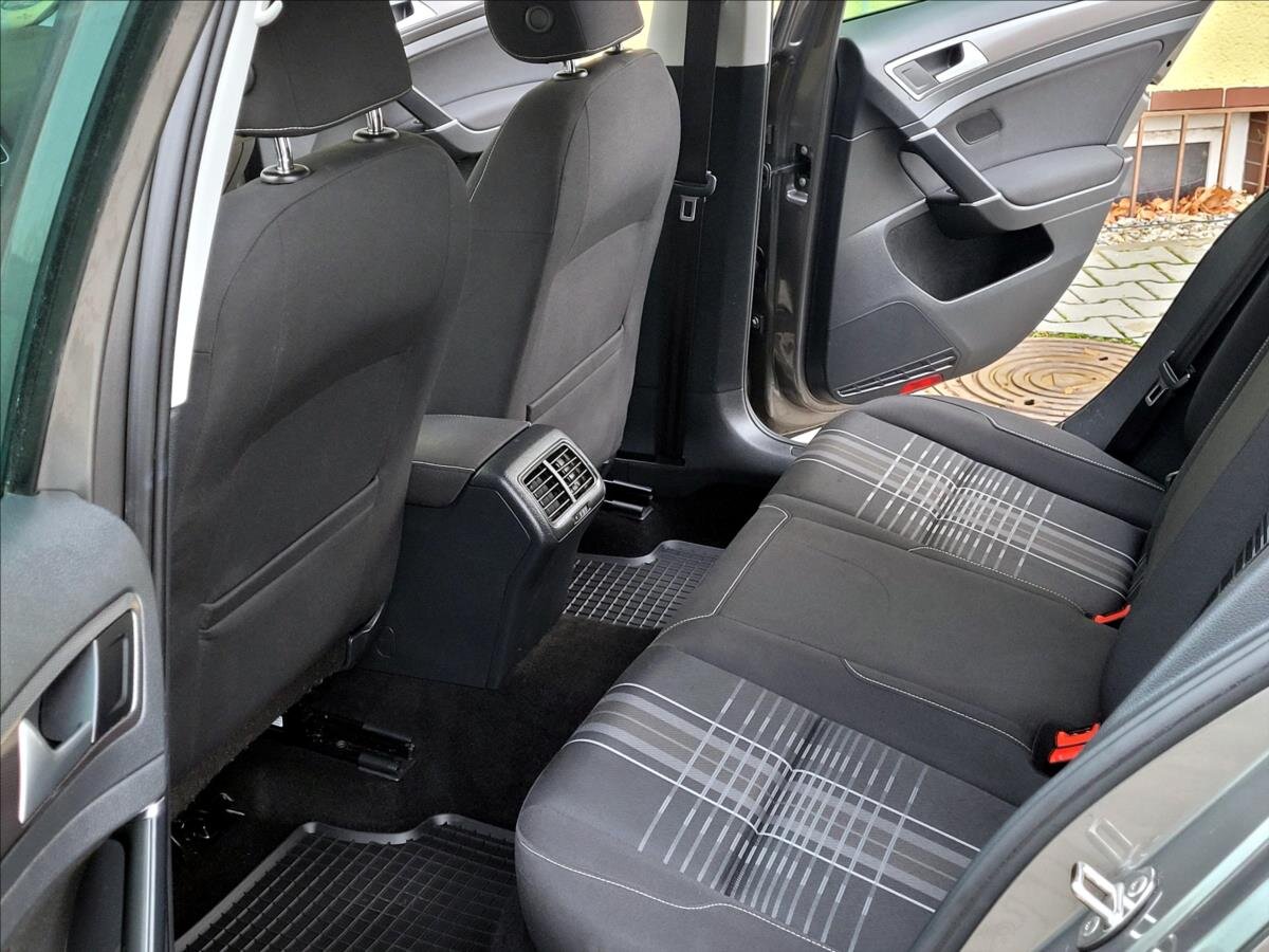 Volkswagen Golf Kombi 1,2 l 81 kw