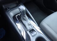 Toyota Corolla Sedan / Limuzína 1,6 l 97 kw