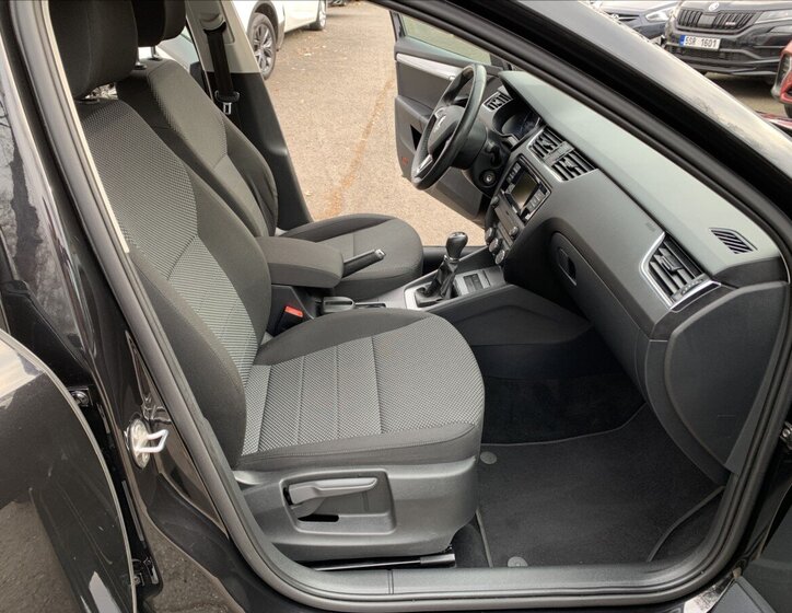 Škoda Octavia Sedan / Limuzína 1,4 l 110 kw