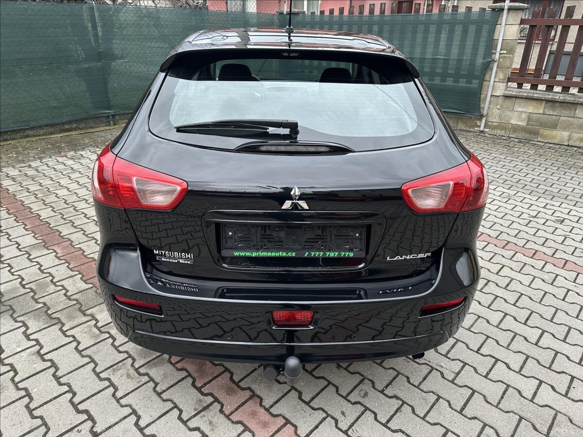 Mitsubishi Lancer Hatchback 1,6 l 86 kw