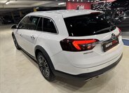 Opel Insignia Kombi 2,0 l 120 kw