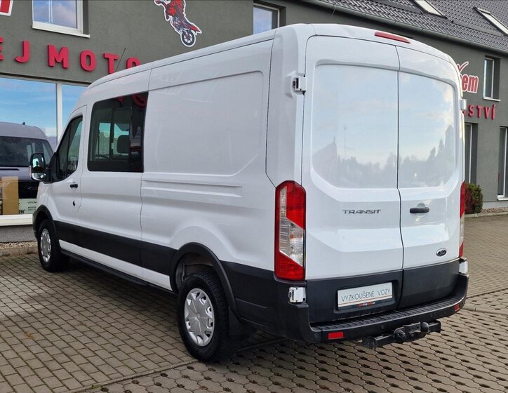 Ford Transit 8