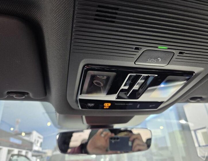 Volkswagen Tiguan SUV / Terénní 2,0 l 195 kw