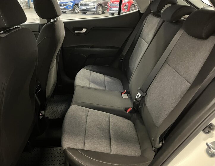 KIA Stonic SUV / Terénní 1,2 l 61 kw