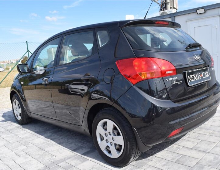 KIA Venga Kombi 1,4 l 66 kw