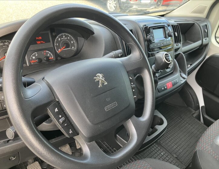 Peugeot Boxer Skříň 2,2 l 121 kw