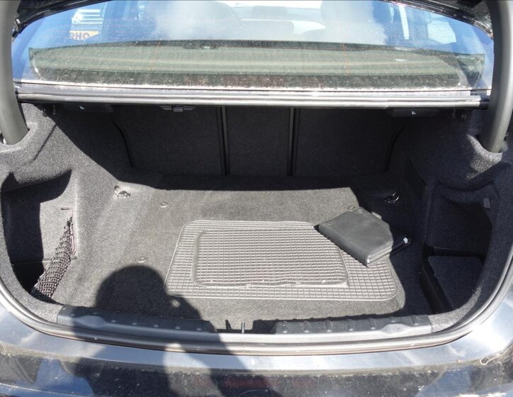 BMW Řada 3 Sedan / Limuzína 2,0 l 105 kw