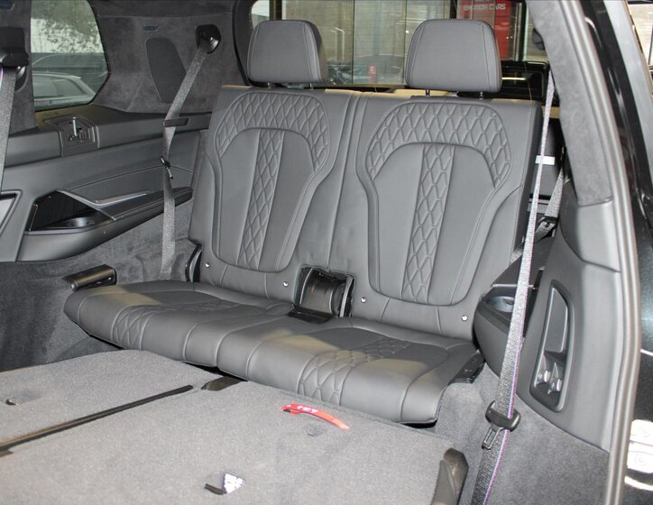 BMW X7 SUV 3,0 l 250 kw