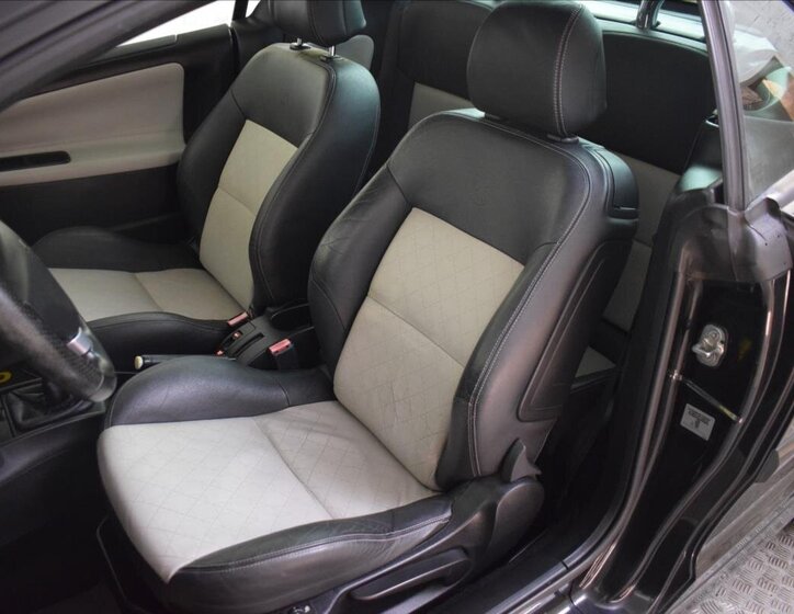 Peugeot 207 Kabriolet 1,6 l 88 kw