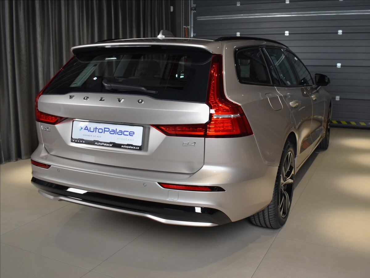 Volvo V60 Kombi 2,0 l 145 kw