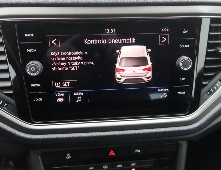 Volkswagen T-Roc SUV 1,5 l 110 kw