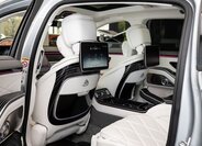 Mercedes-Benz Ostatní Sedan / Limuzína 6,0 l 450 kw