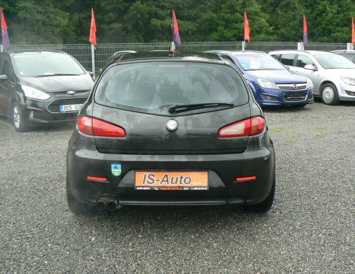 Alfa Romeo 147 6