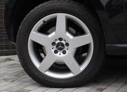 Mercedes-Benz Třídy M 30