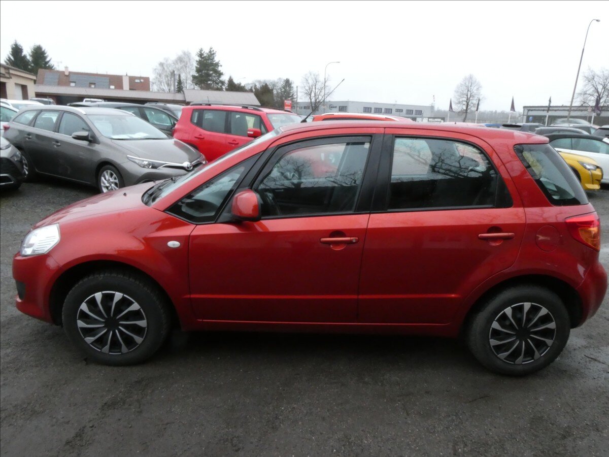 Suzuki SX4