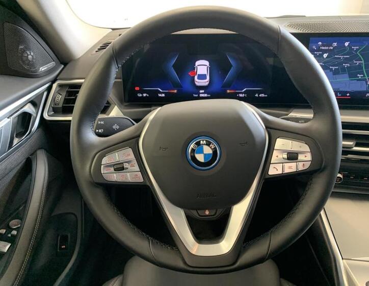 BMW i4 7