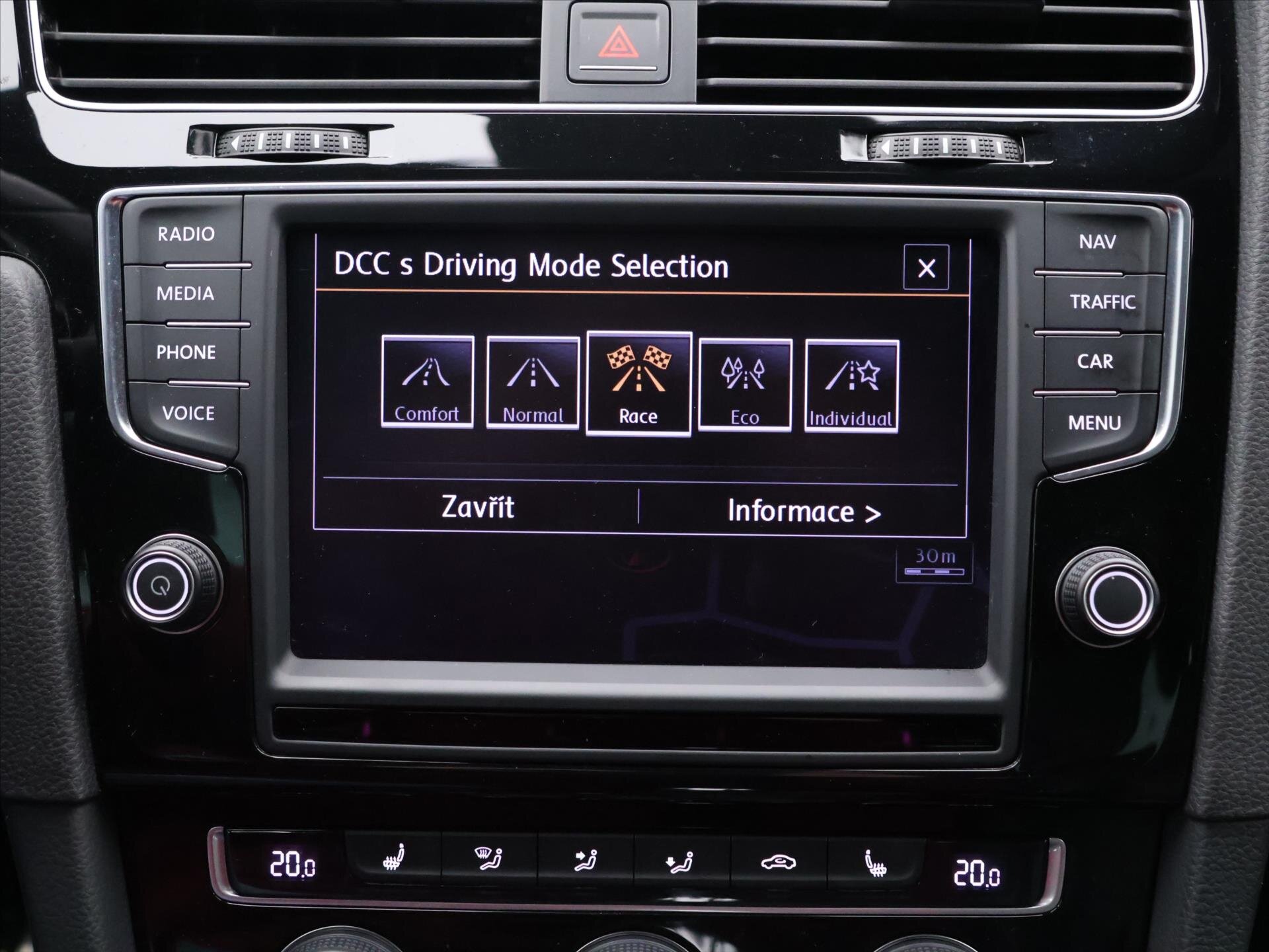 Volkswagen Golf Hatchback 2,0 l 221 kw