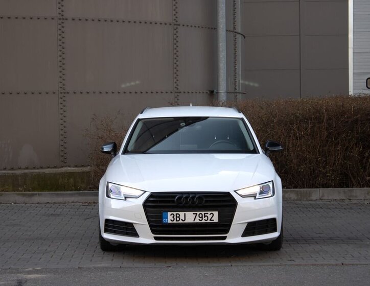 Audi A4 Kombi 2,0 l 110 kw