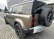 Land Rover Defender 9