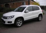 Volkswagen Tiguan 1