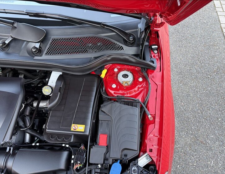 Mercedes-Benz Třídy A Hatchback 1,6 l 90 kw