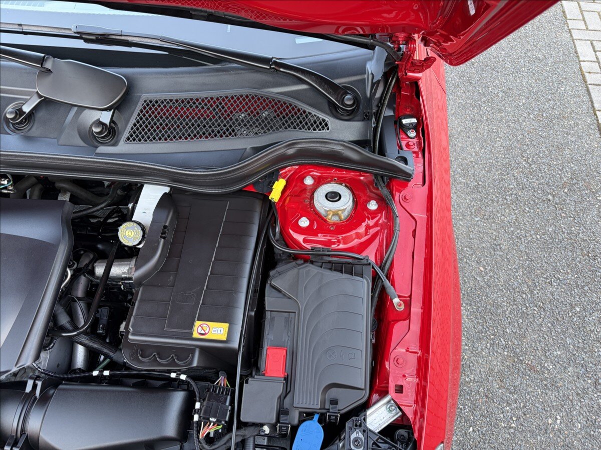 Mercedes-Benz Třídy A Hatchback 1,6 l 90 kw