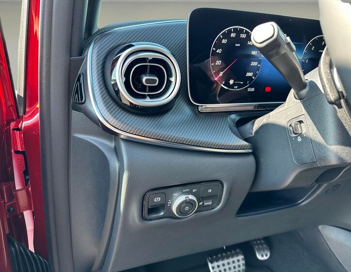 Mercedes-Benz Třídy V 12