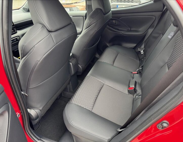 Toyota Yaris Hatchback 1,5 l 97 kw