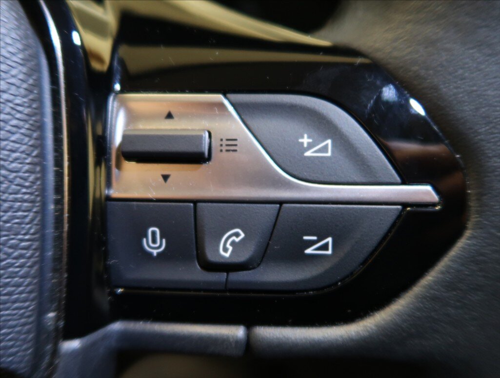 Peugeot 308 Kombi 1,2 l 96 kw