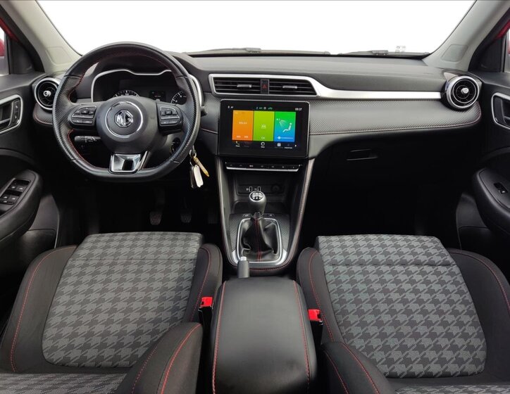 MG ZS SUV / Terénní 1,5 l 78 kw