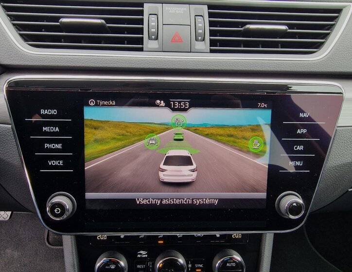 Škoda Superb Kombi 1,5 l 110 kw