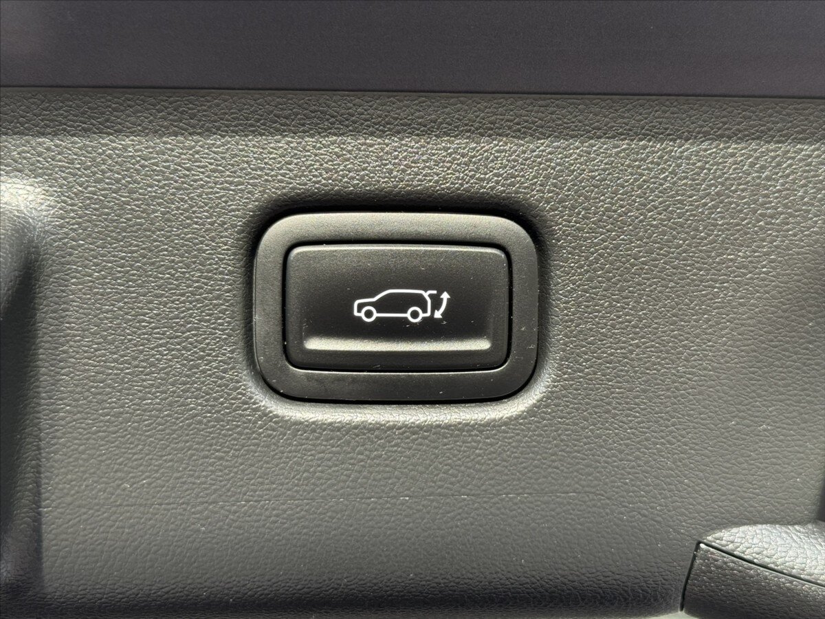 Hyundai Kona SUV / Terénní 1,6 l 101 kw
