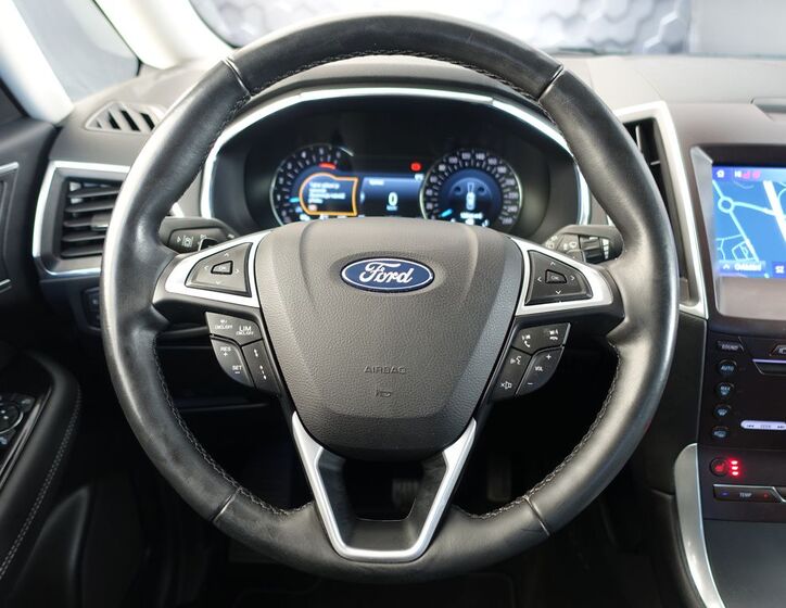 Ford Galaxy 10