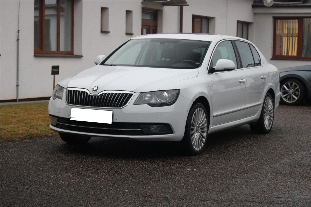 Škoda Superb Sedan 2,0 l 125 kw