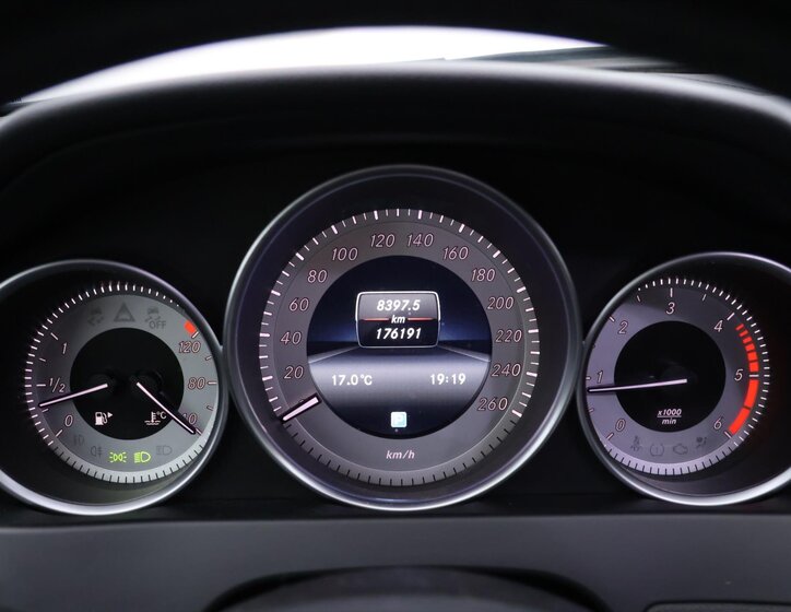 Mercedes-Benz Třídy C Kombi 2,1 l 125 kw