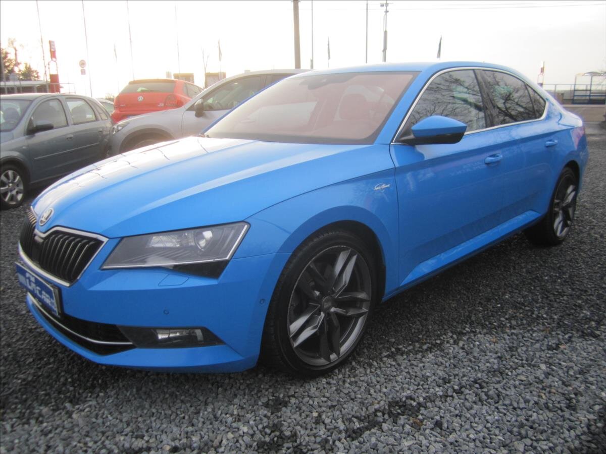 Škoda Superb Liftback 2,0 l 200 kw