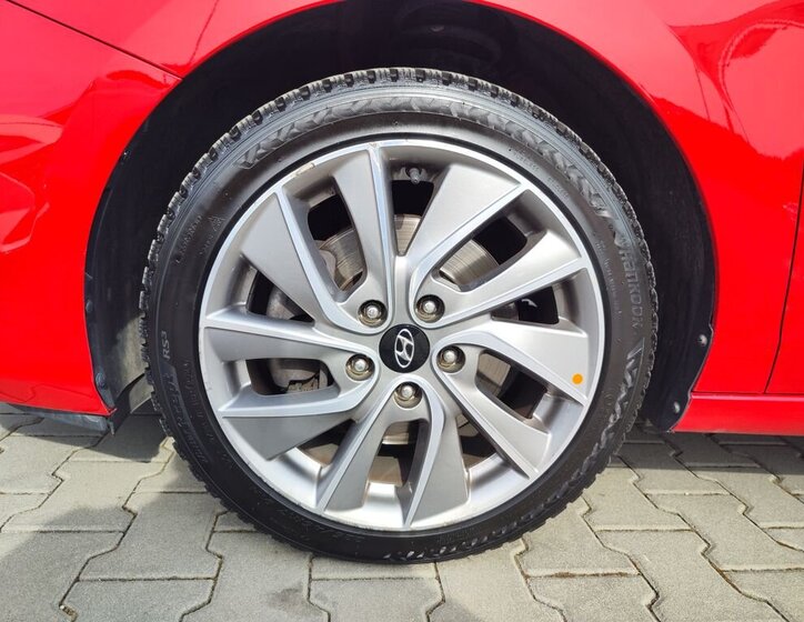 Hyundai i30 Liftback 1,4 l 103 kw