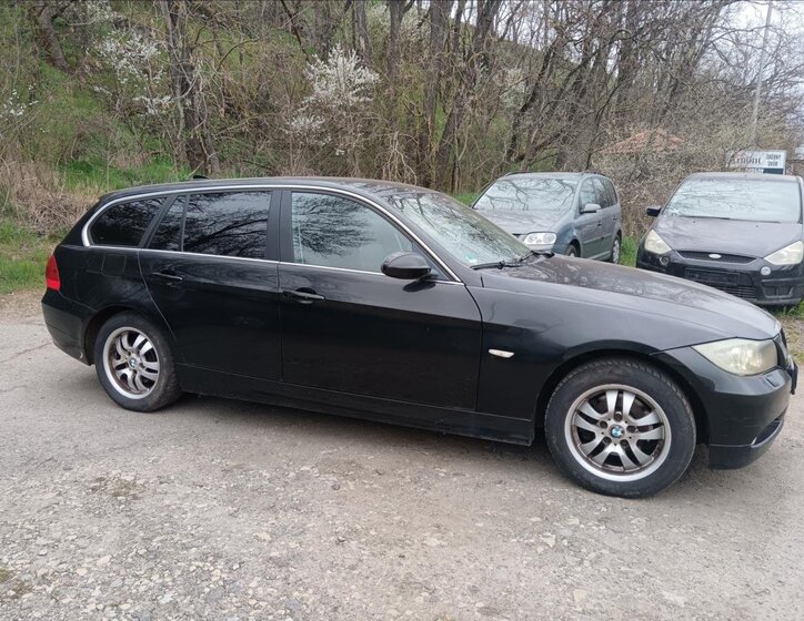 BMW Řada 3 Kombi 2,5 l 160 kw