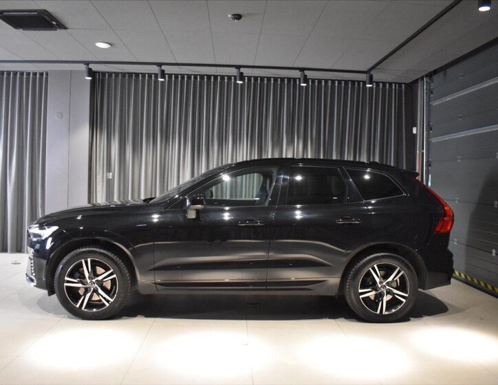 Volvo XC60 SUV / Terénní 2,0 l 145 kw