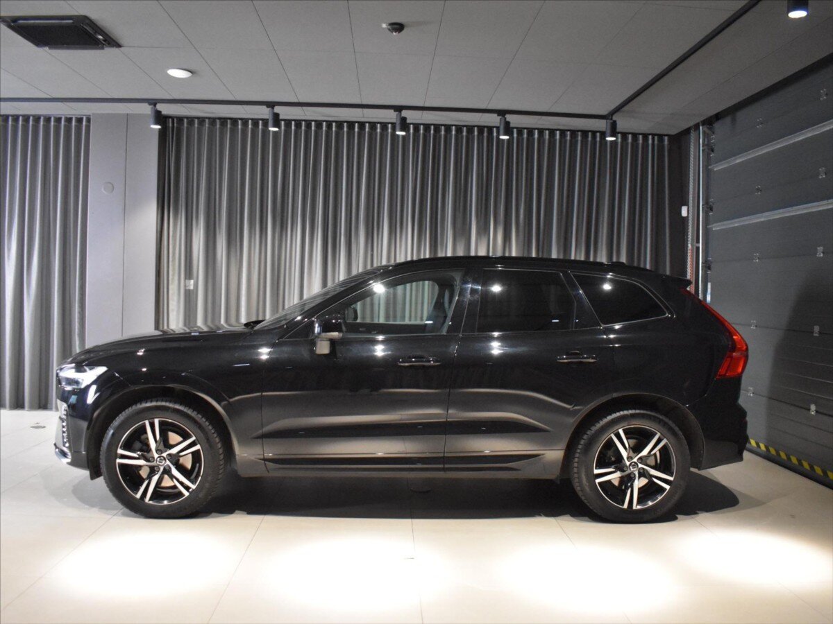 Volvo XC60 SUV / Terénní 2,0 l 145 kw