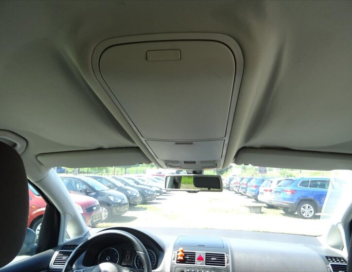 Volkswagen Touran 15