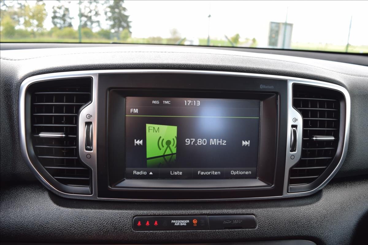 KIA Sportage SUV 2,0 l 100 kw