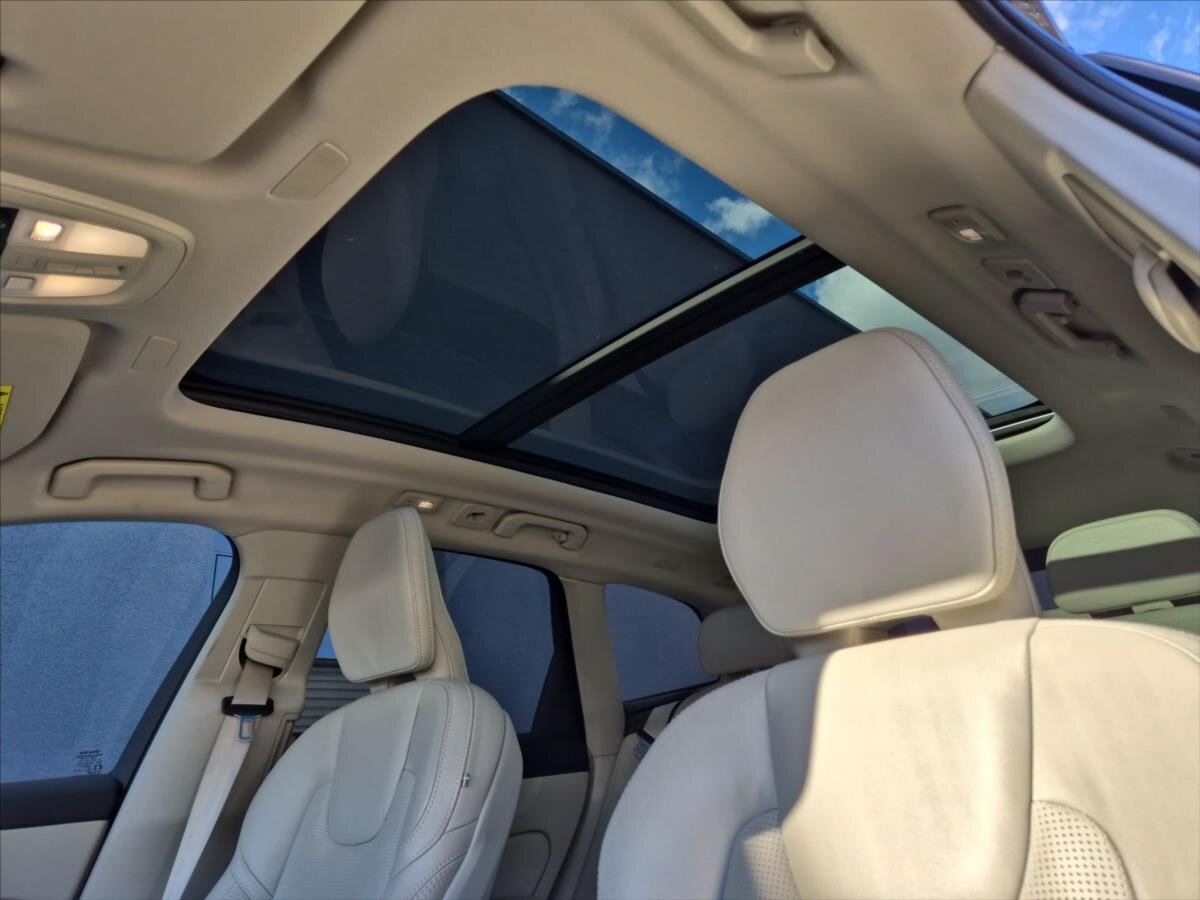 Volvo XC60 SUV 2,0 l 186 kw