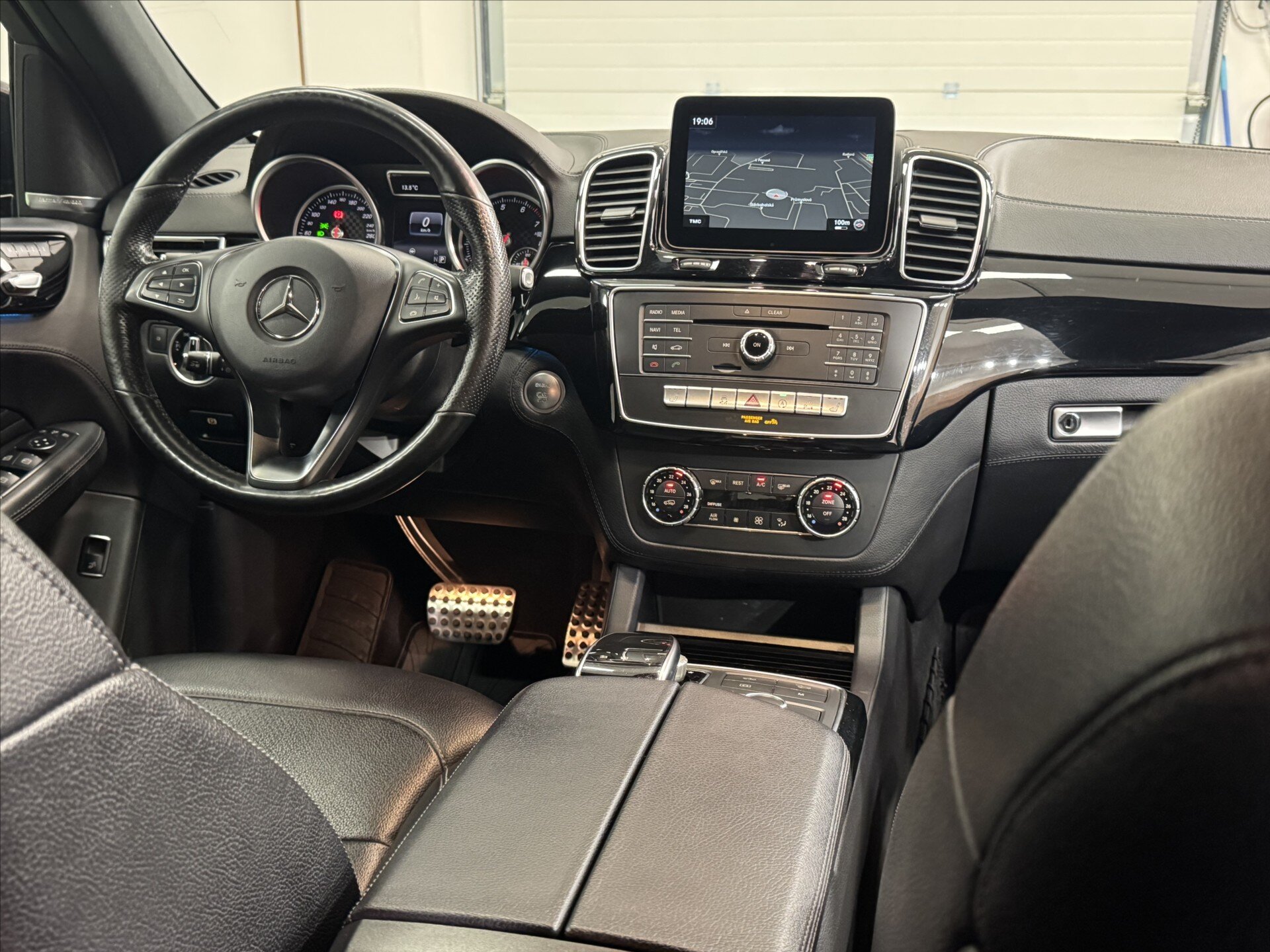 Mercedes-Benz GLE SUV 3,0 l 270 kw