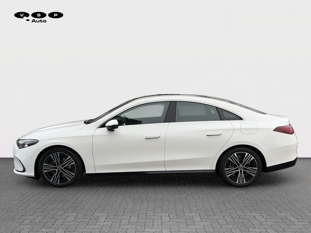 Mercedes-Benz CLA Sedan / Limuzína 1,3 l 120 kw