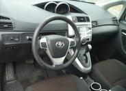 Toyota Verso 10
